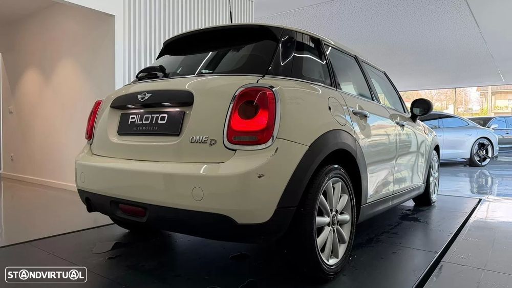 MINI 5 Portas One D - 9