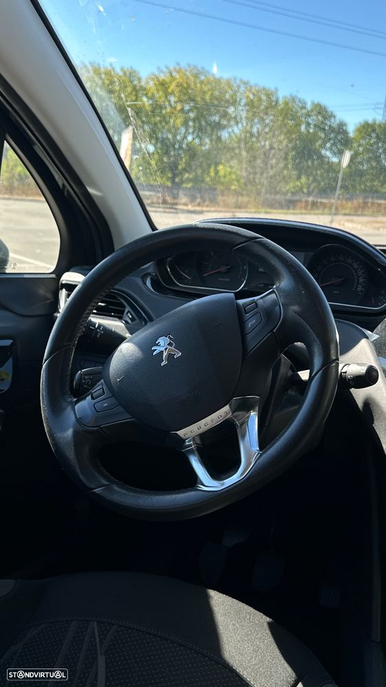 Peugeot 208 1.2 VTi Allure - 8
