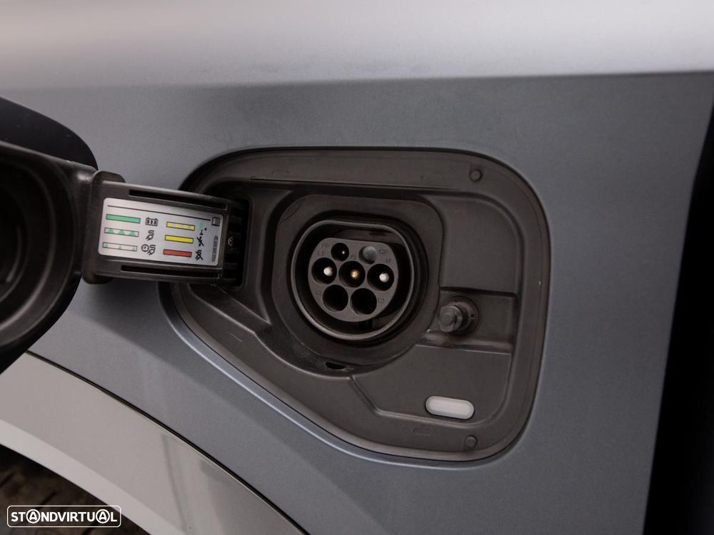 Cupra Formentor 1.4 e-Hybrid Base DSG - 12