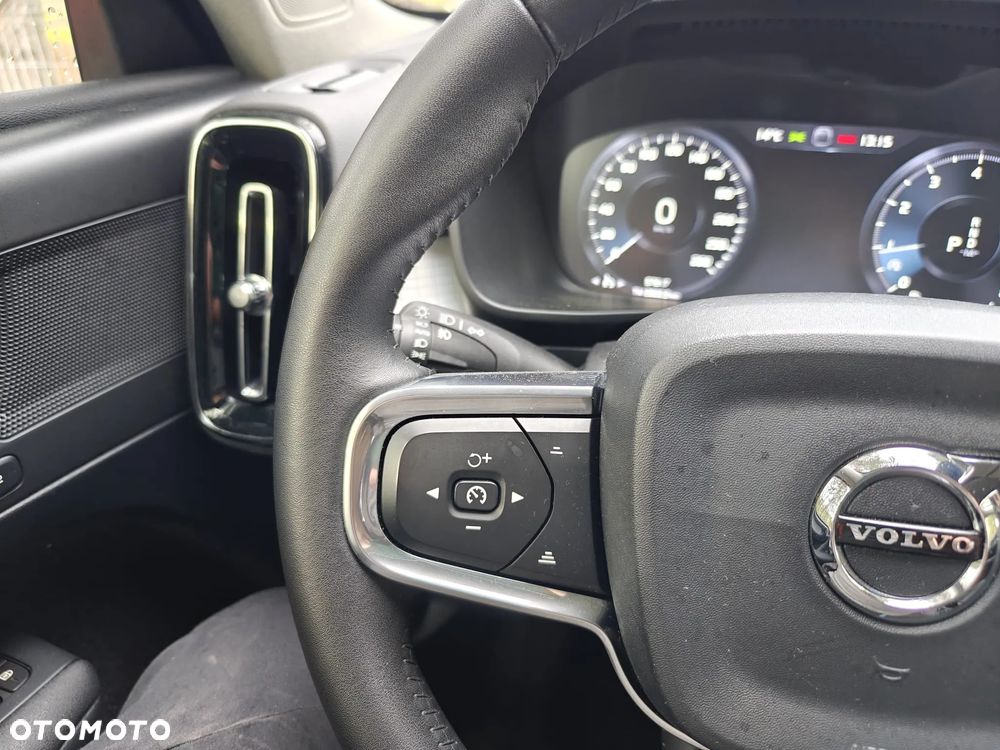 Volvo XC 40 T5 AWD Momentum - 11