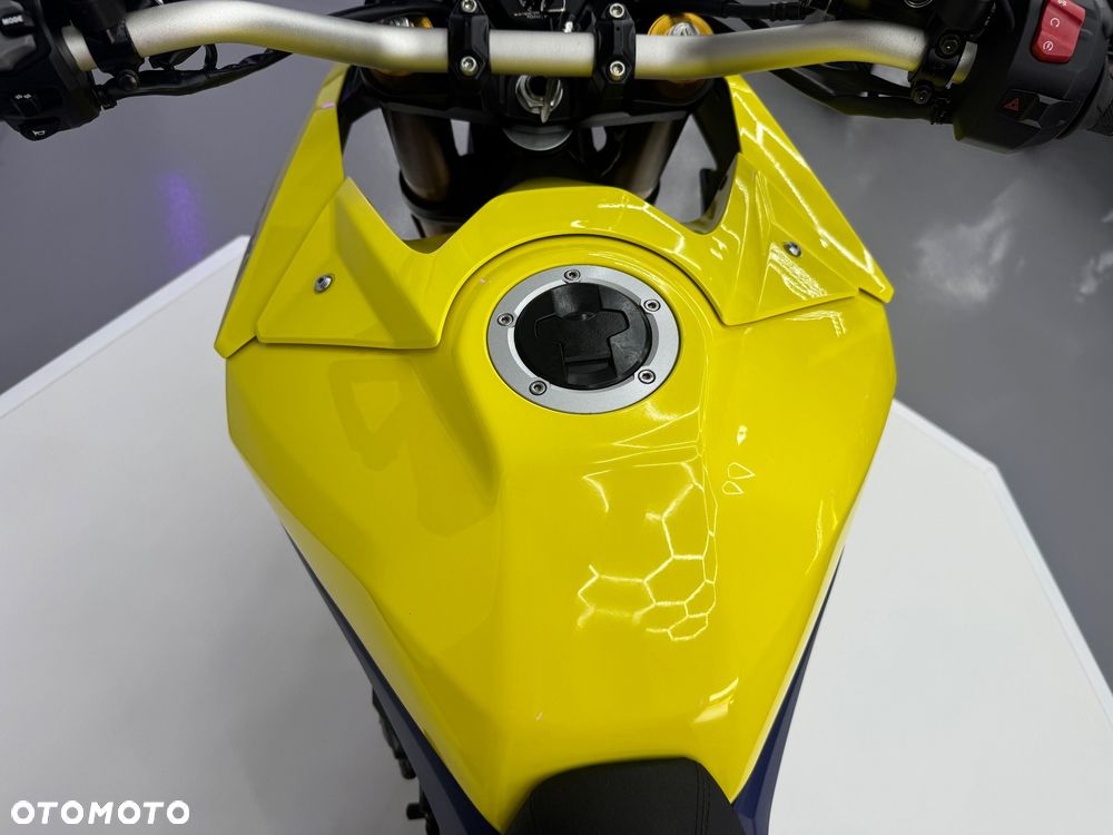 Suzuki V-STROM - 37