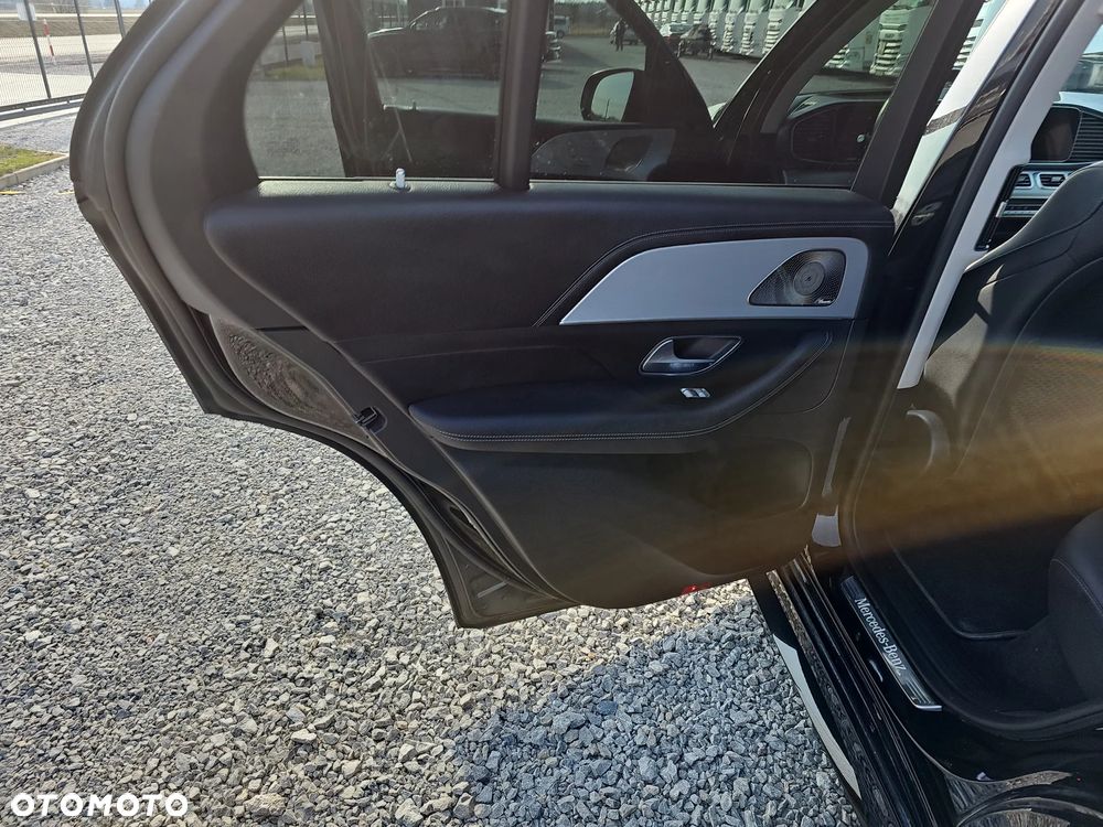 Mercedes-Benz GLE - 23