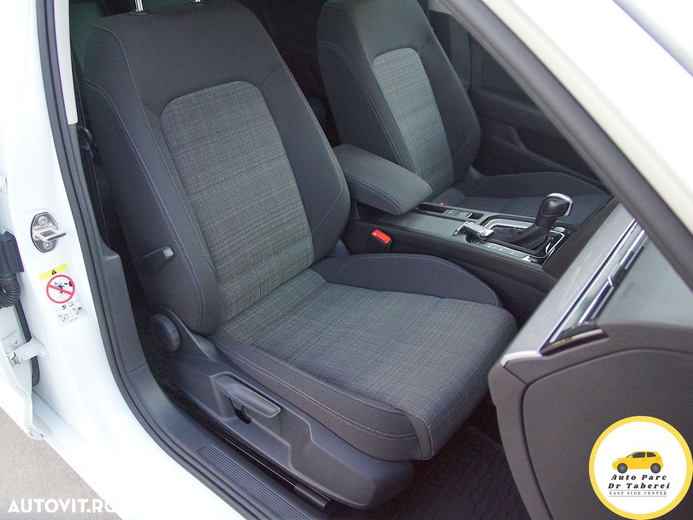 Volkswagen Passat Variant 2.0 TDI DSG (BlueMotion Technology) Comfortline - 24