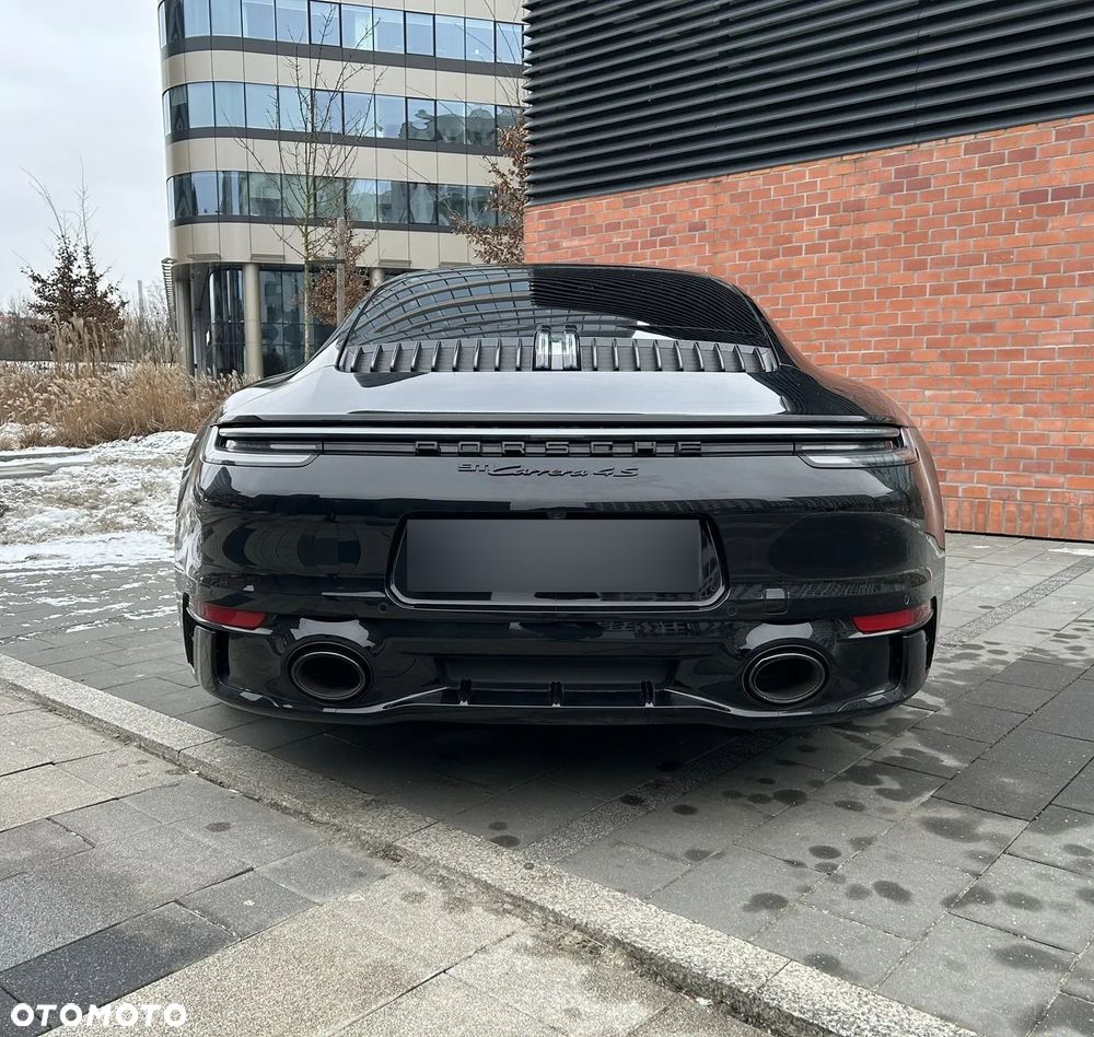 Porsche 911 Carrera 4S - 5