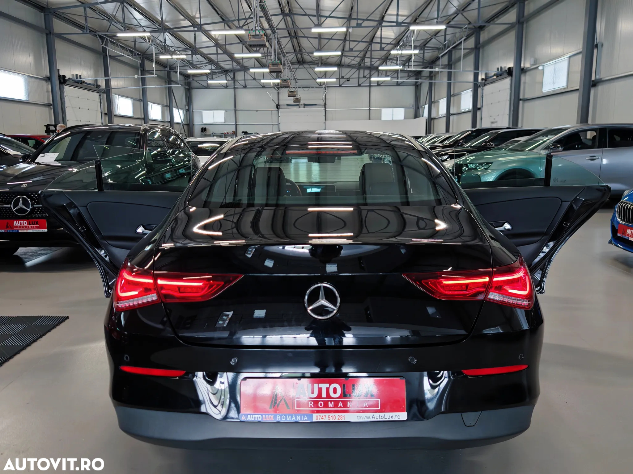 Mercedes-Benz CLA 180 d 7G-DCT - 17