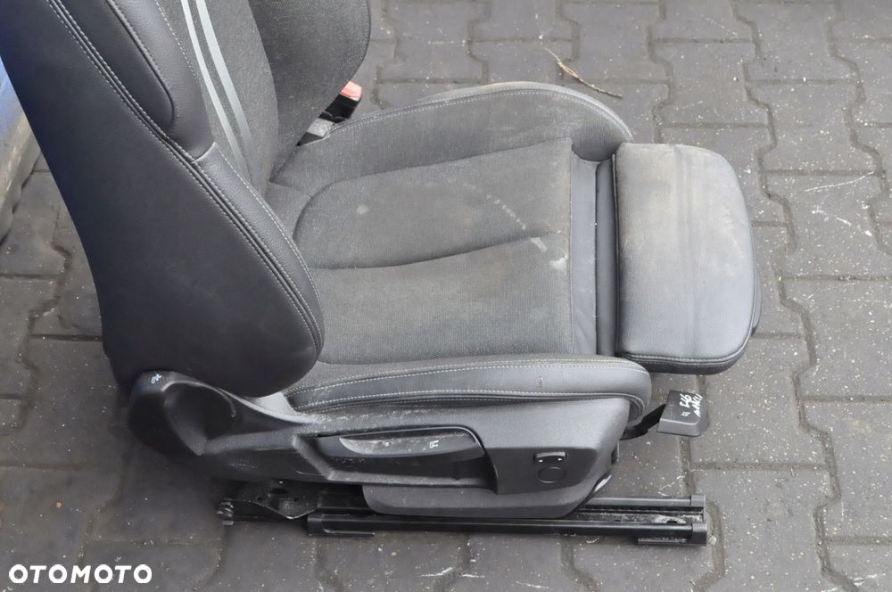 BMW 2 F46 GRAN TOURER PRZEKŁADKA WNĘTRZA FOTELE KANAPA ANGLIK PÓŁSKÓRA - 9