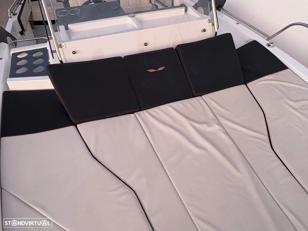 Beneteau Flyer 7.7 Sundeck - 14