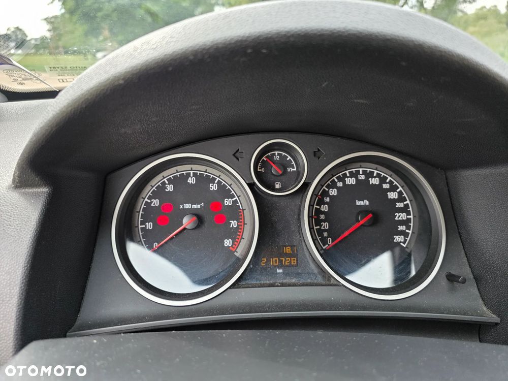 Opel Astra 1.6 Cosmo - 14