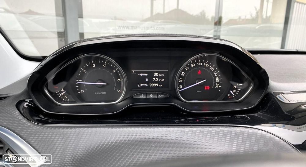 Peugeot 2008 1.2 PureTech Allure - 25