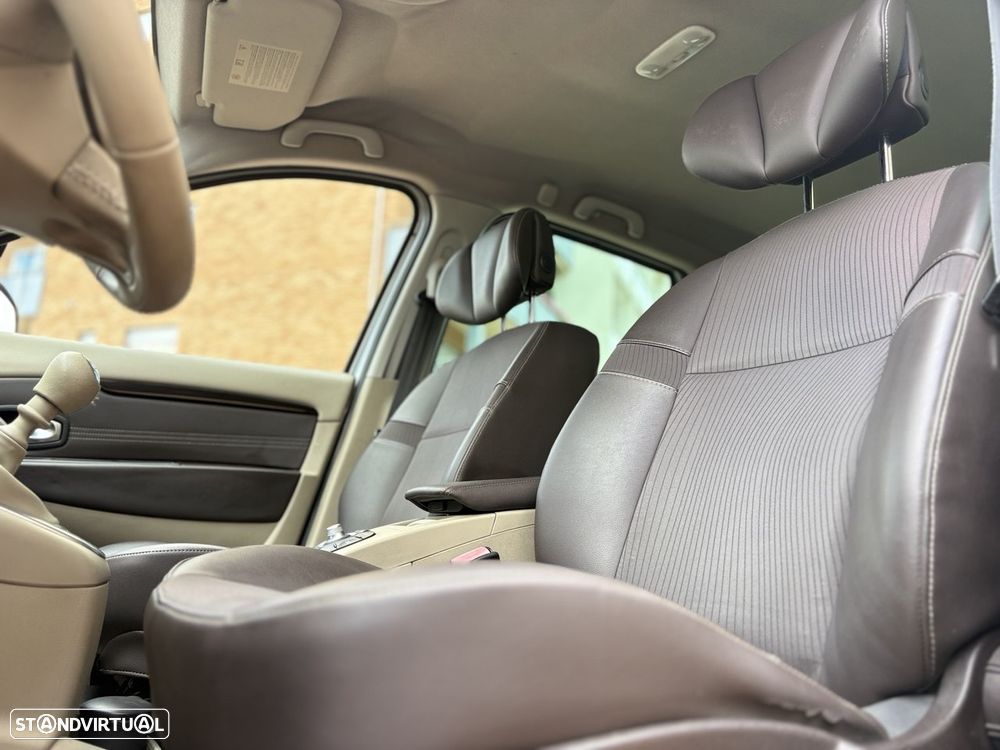 Renault Grand Scénic 1.5 dCi Luxe 7L - 9