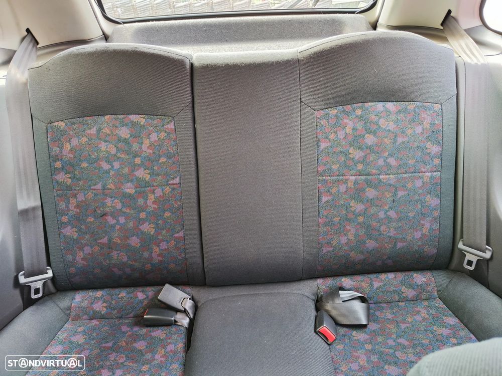 Mazda 323 P 1.3 TA - 20