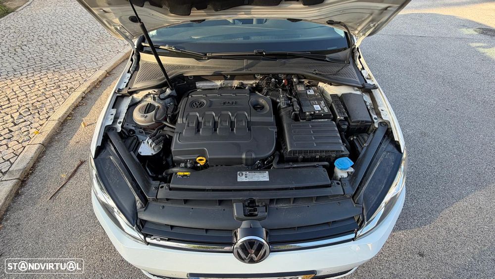 VW Golf Variant 1.6 TDi R-Line DSG - 6