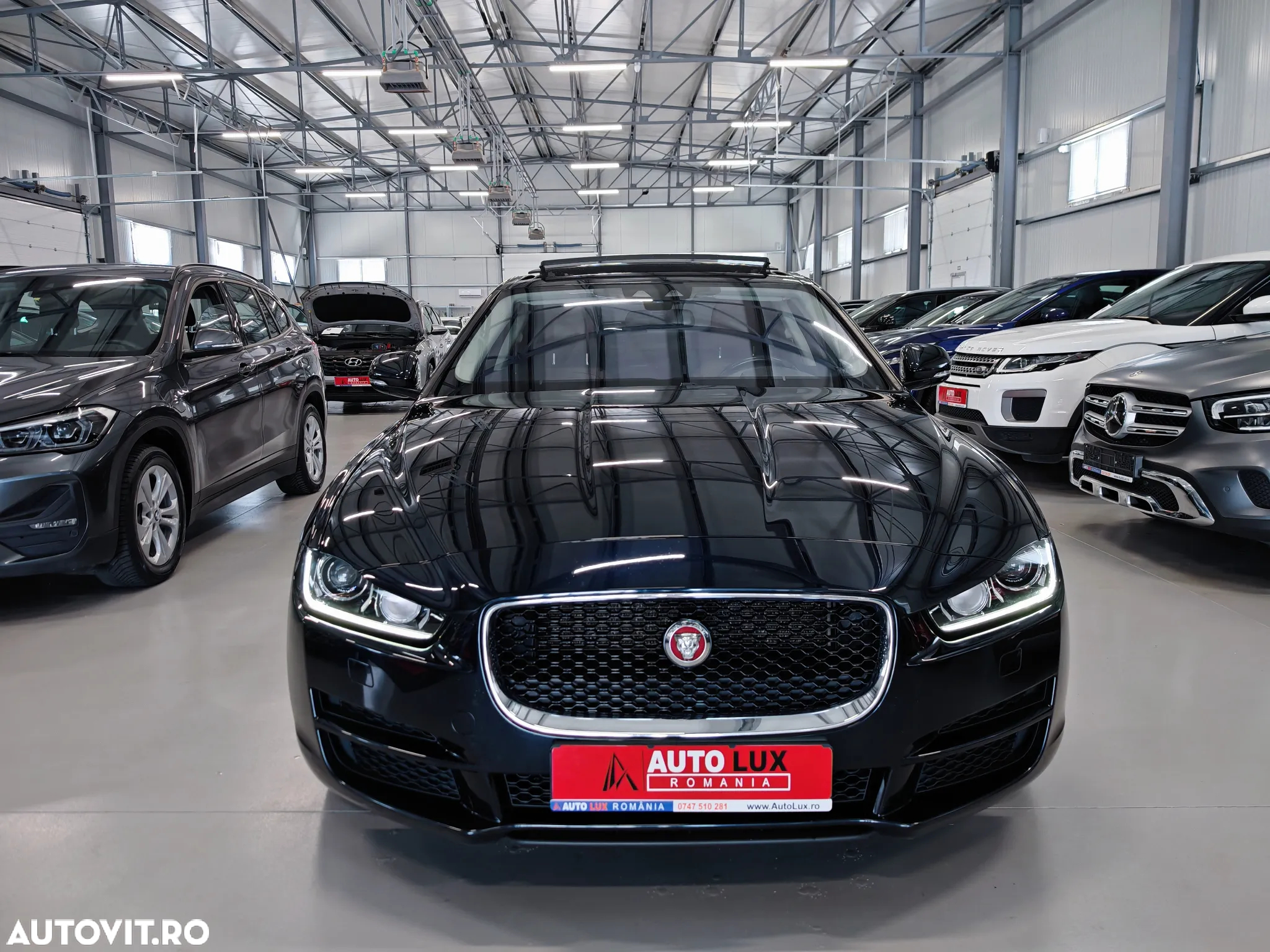 Jaguar XE 20d Aut. Prestige - 3