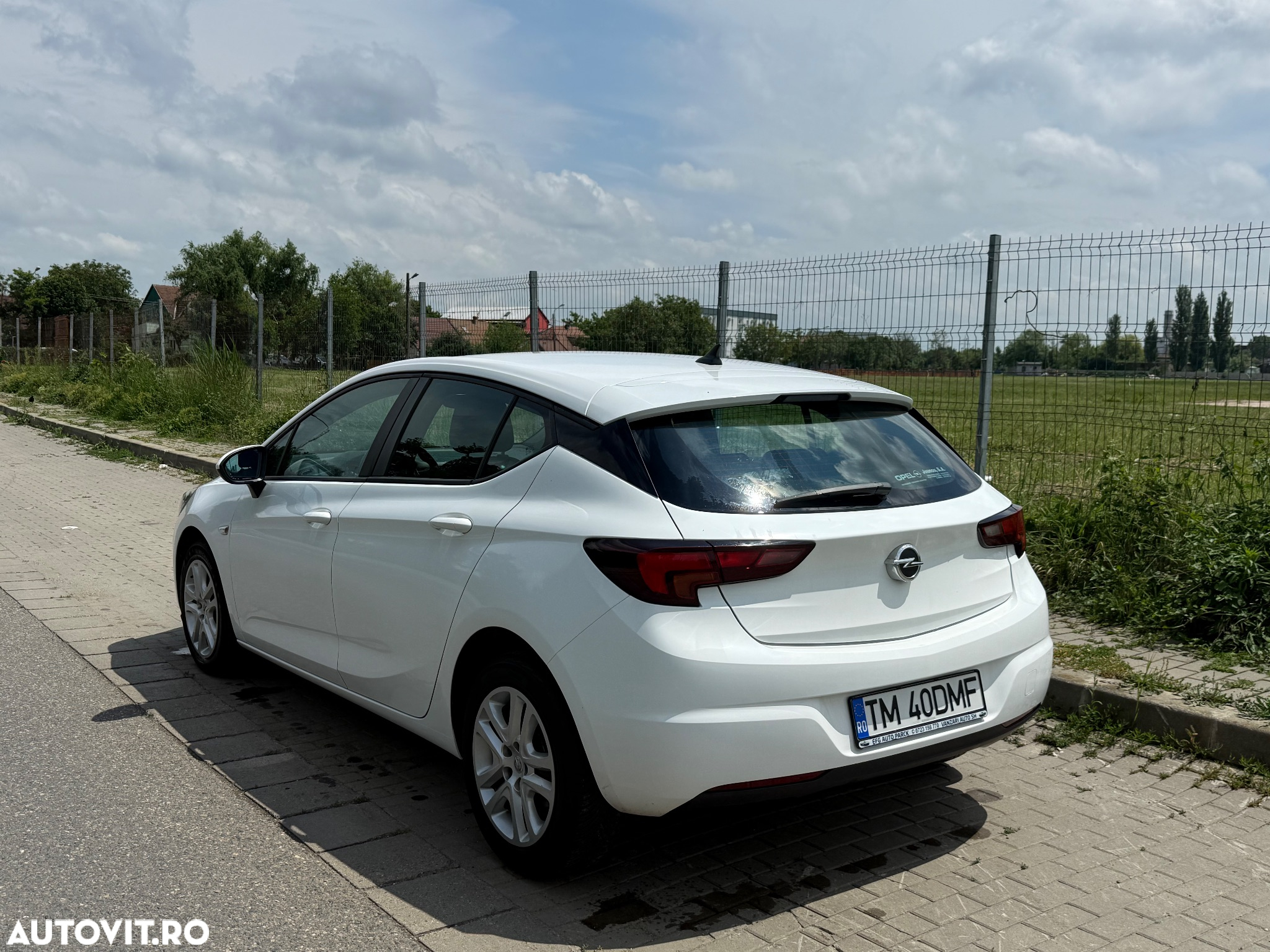 Opel Astra 1.6 CDTI ECOTEC Dynamic - 4