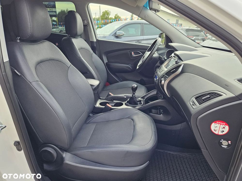 Hyundai ix35 1.6 GDI Premium 2WD - 24
