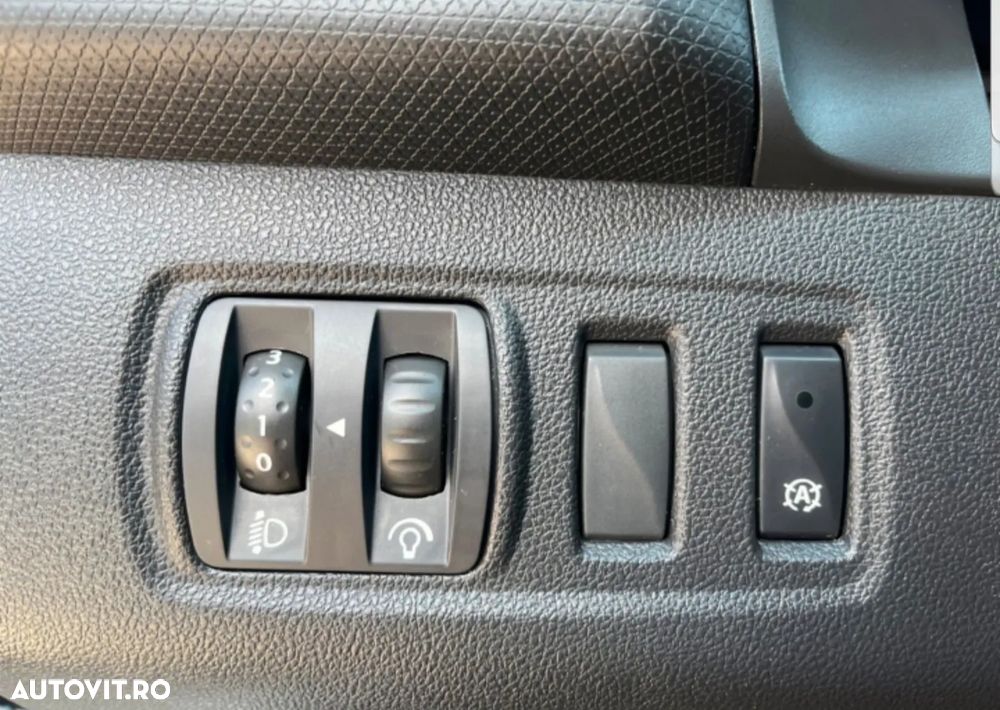 Renault Clio Grandtour dCi 75 Stop & Start Expression - 9
