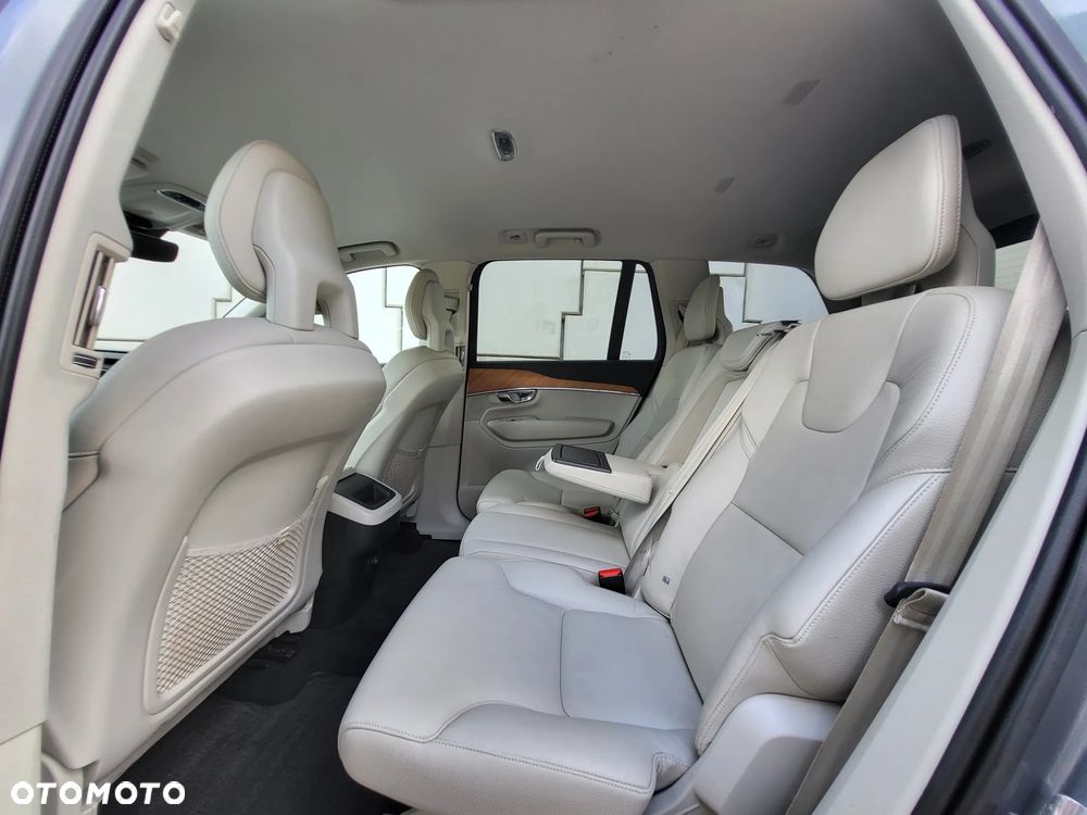 Volvo XC 90 D5 SCR AWD Inscription 7os - 18