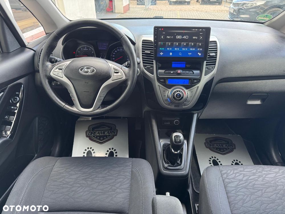 Hyundai ix20 - 32