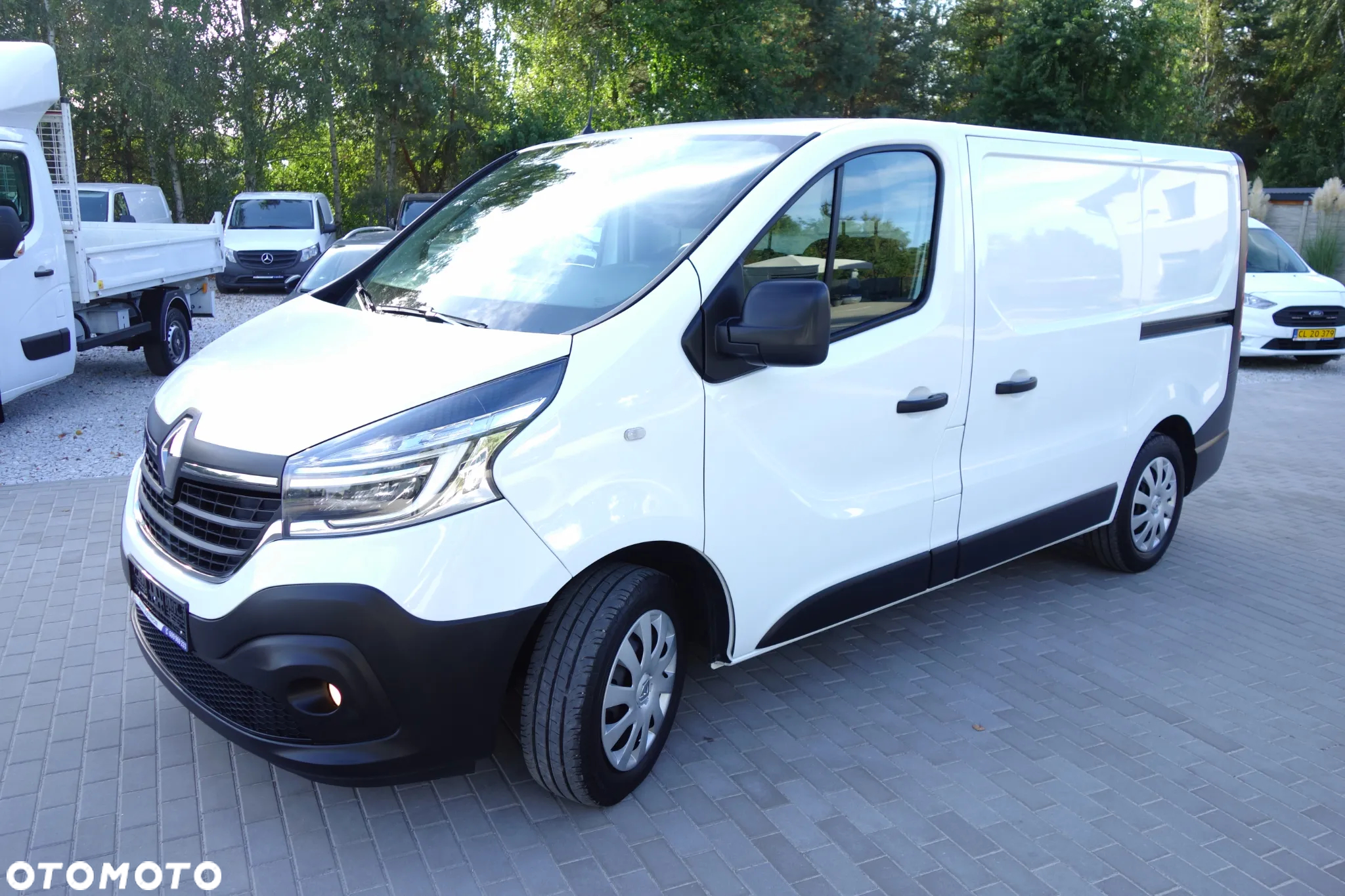 Renault Trafic 2.0 Dci 120 KM L1H1  Zabudowa Klima Webasto 2 x Drzwi Boczne - 19