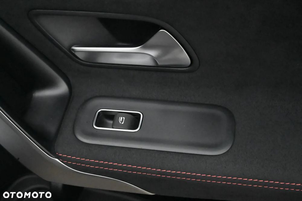 Mercedes-Benz Klasa A 35 AMG 4-Matic 7G-DCT - 16