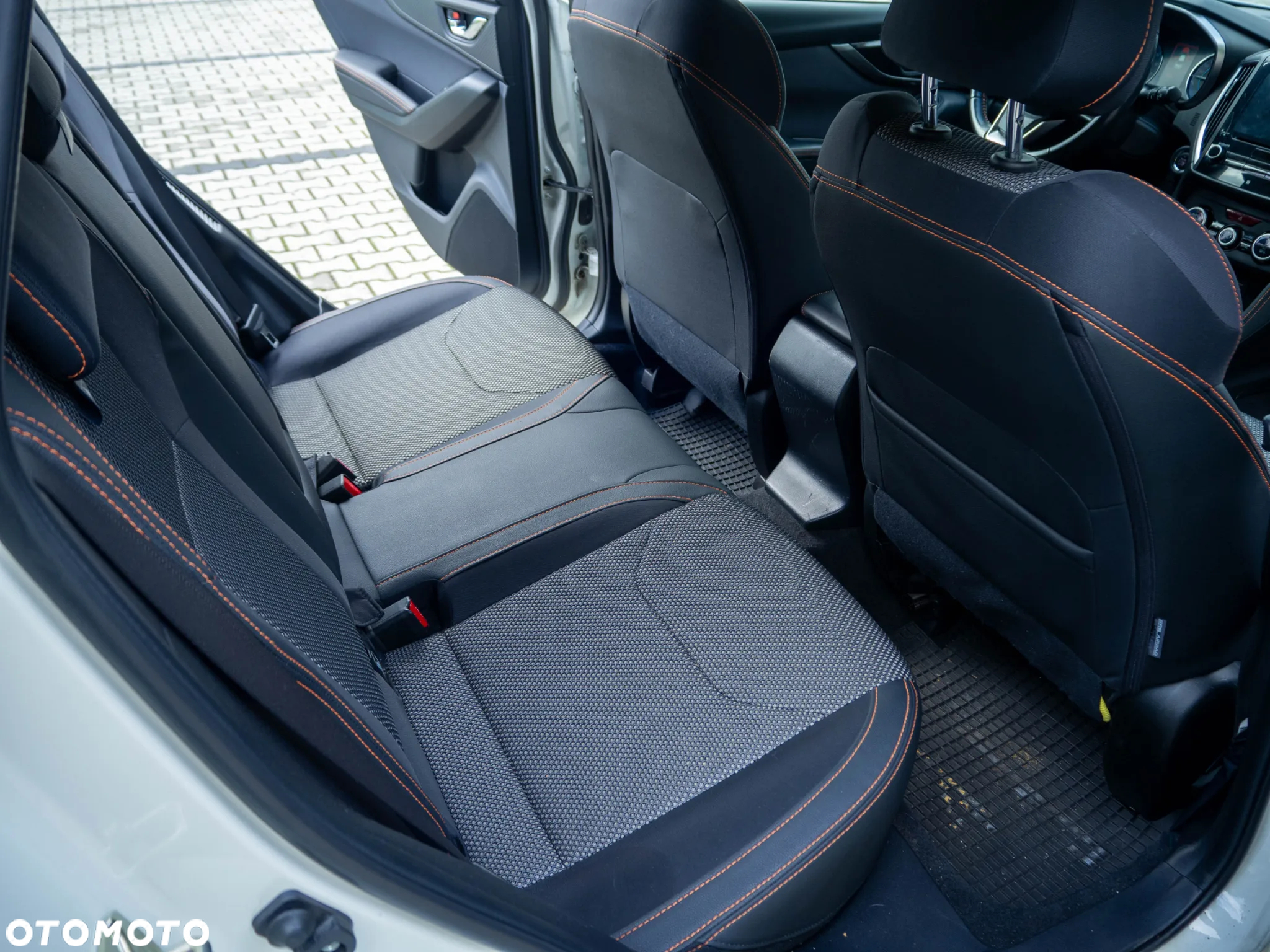 Subaru XV 2.0i-S Exclusive (EyeSight) Lineartronic - 33