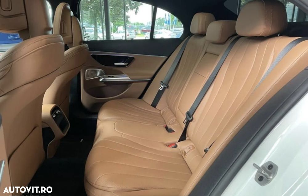 Mercedes-Benz E 200 9G-TRONIC Edition AMG Line - 12