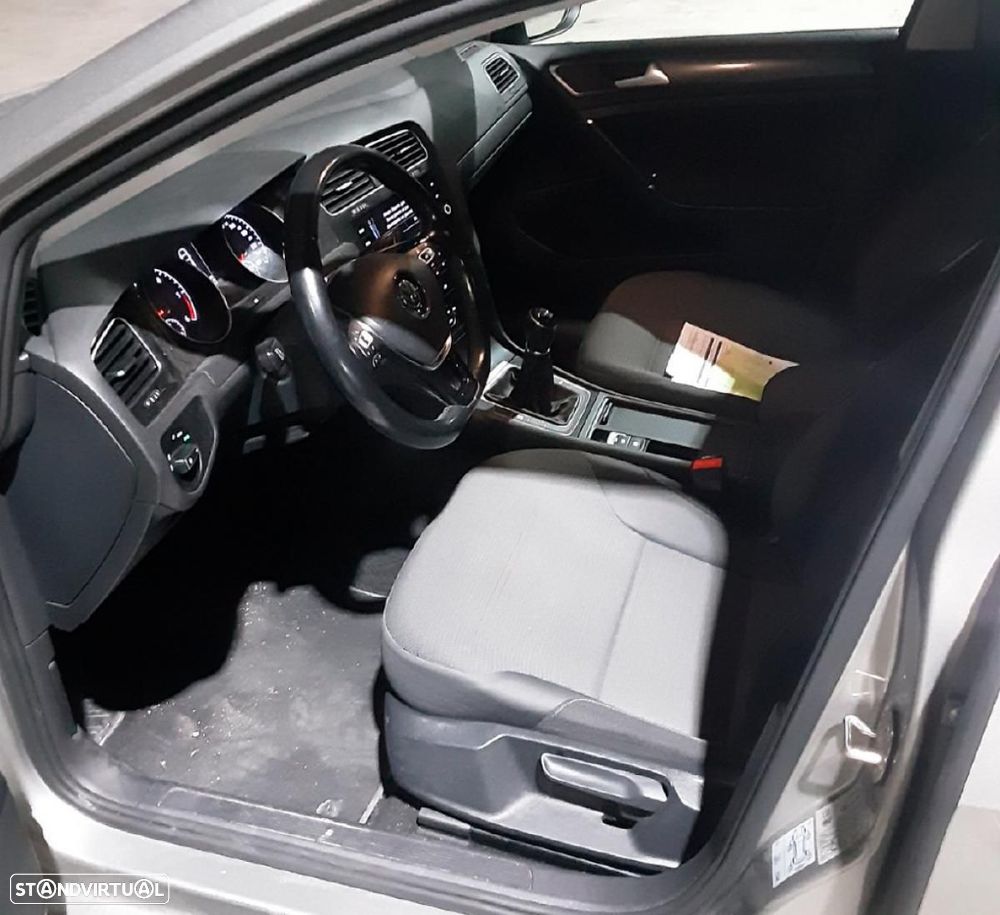 VW Golf Variant 2.0 TDi Confortline - 3