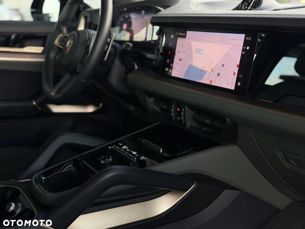 Porsche Cayenne - 17