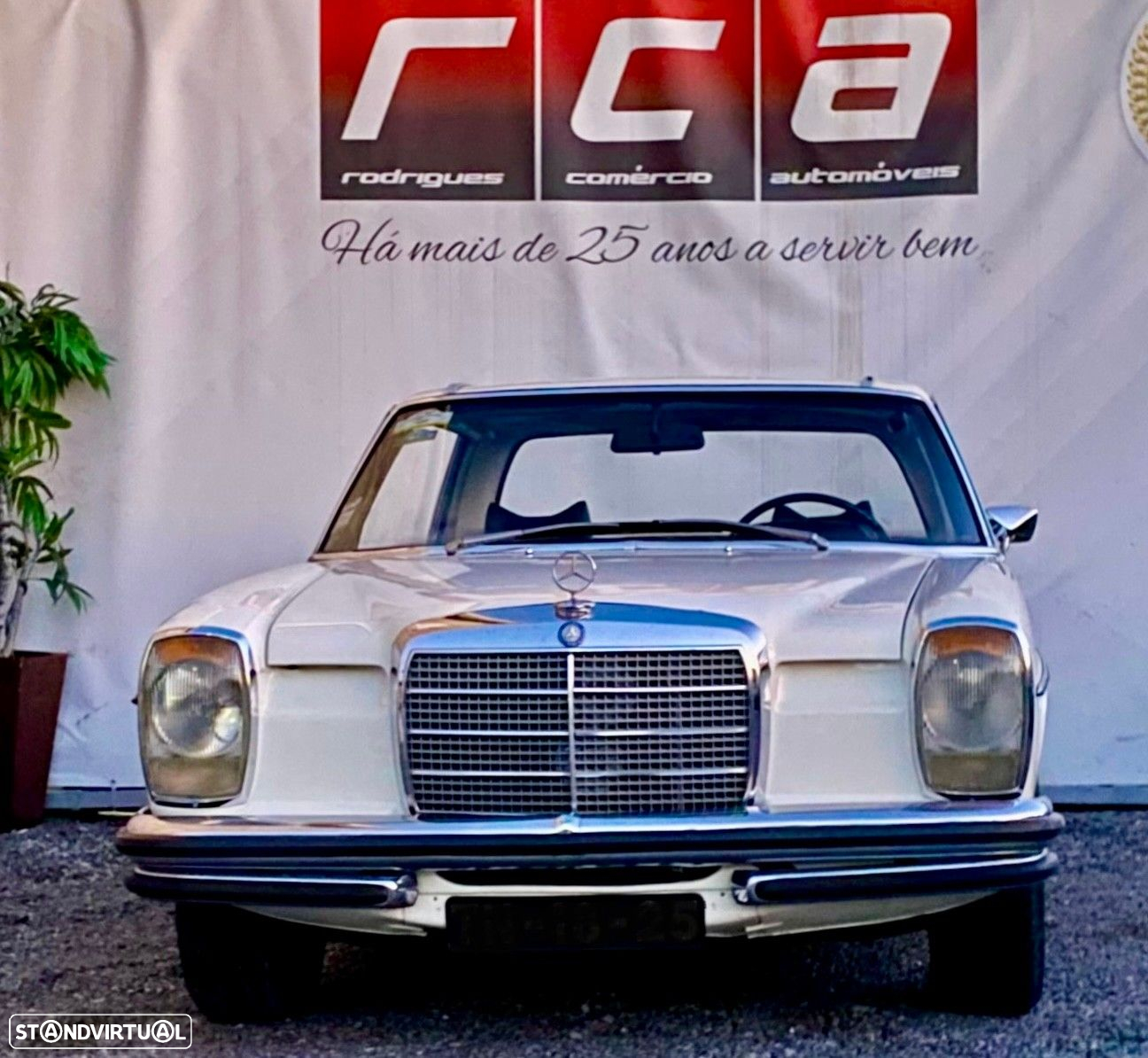Mercedes-Benz 250 - 14