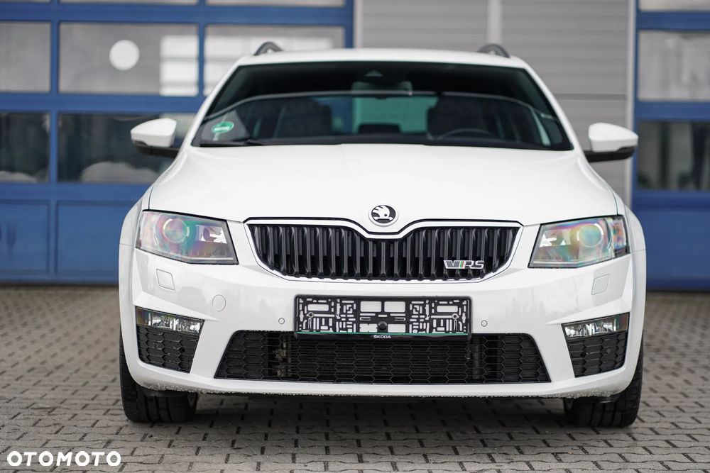 Skoda Octavia 2.0 TDI RS DSG - 3