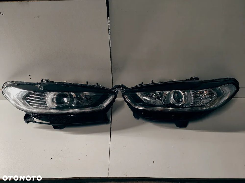 Lampa Lewa Ford Mondeo MK5 - 1