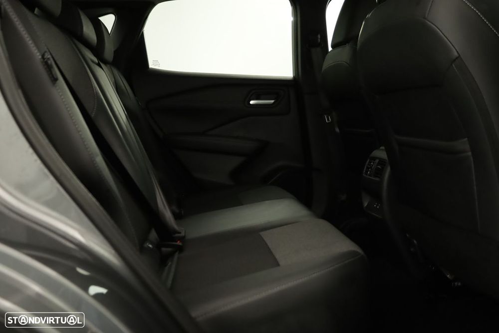 Nissan Qashqai 1.3 DIG-T N-Connecta LED Xtronic - 21