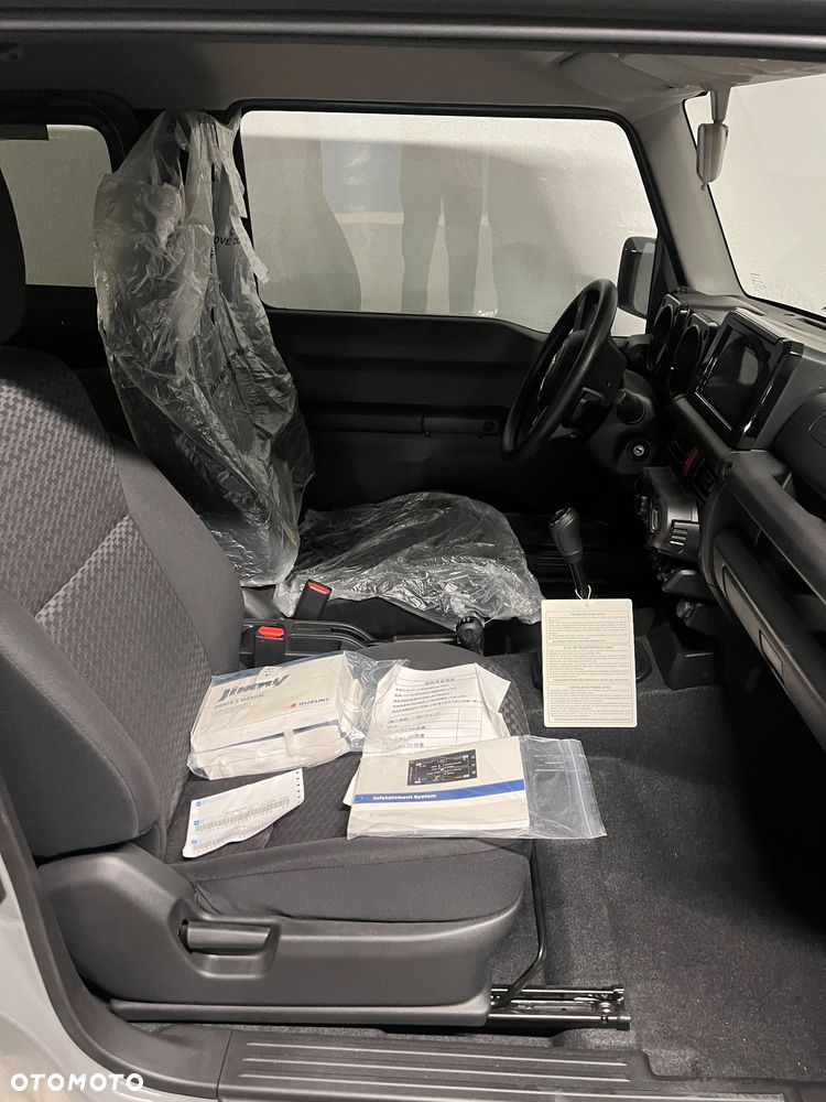 Suzuki Jimny 1.5 ALLGRIP Comfort+ - 6