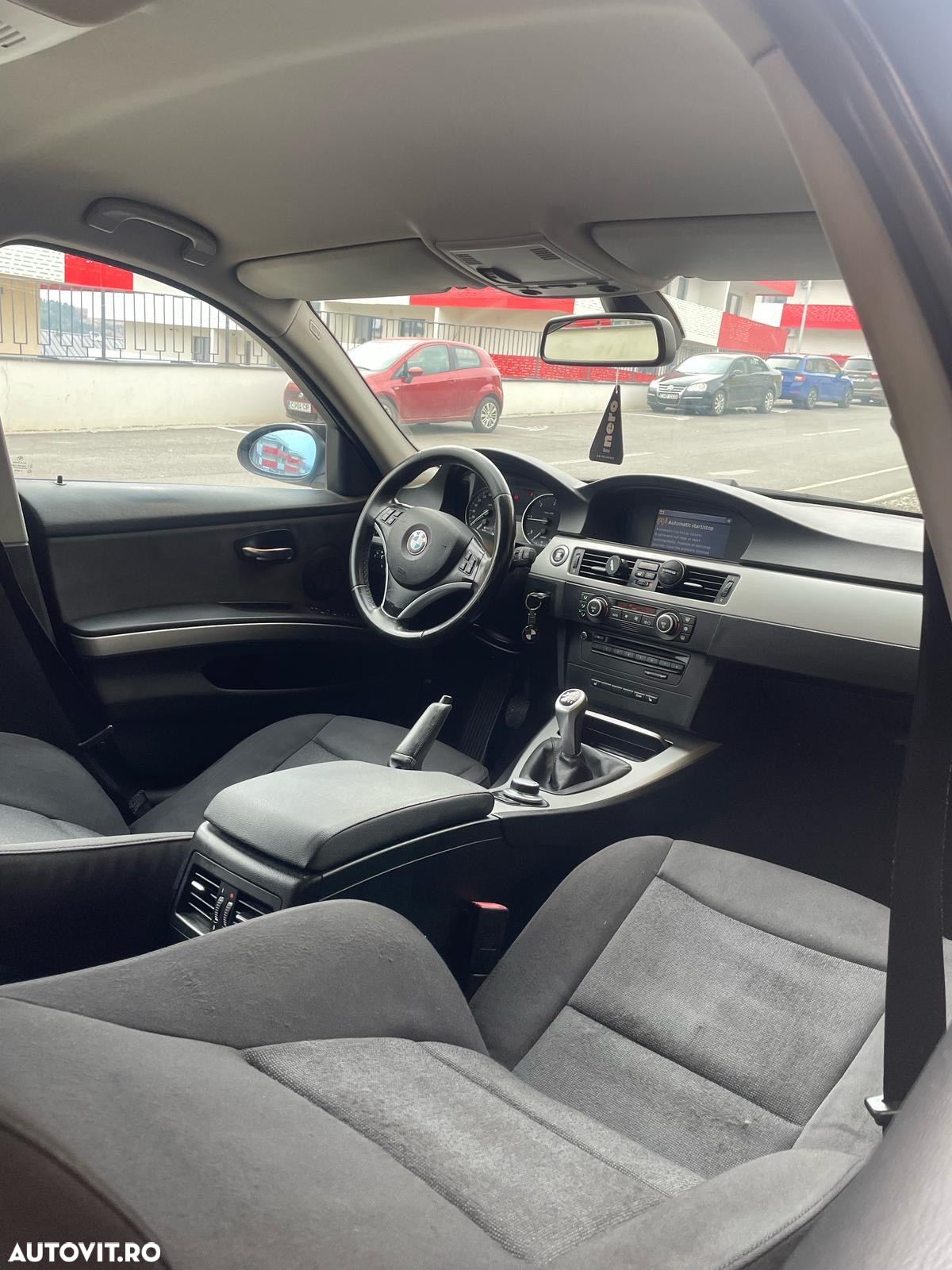 BMW Seria 3 318d - 10