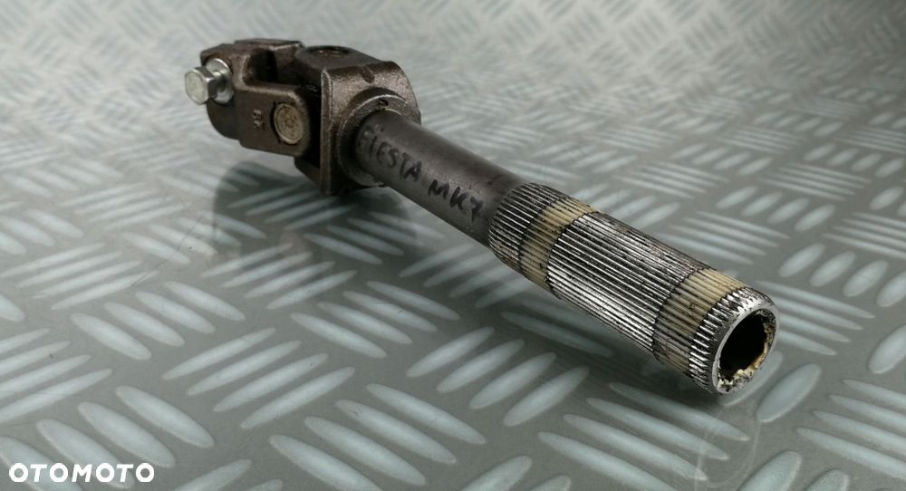 krzyżak łącznik kolumny przekładni kierowniczej przegub FORD FIESTA MK7 VII - 1