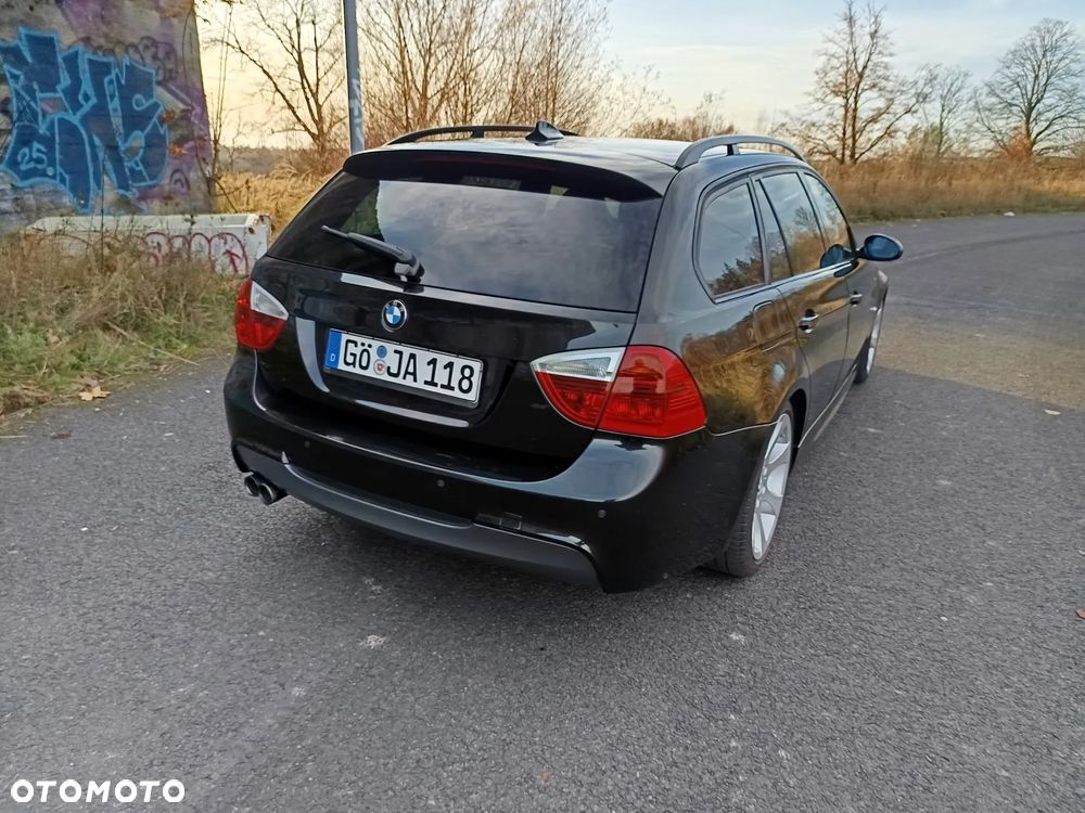 BMW Seria 3 325d DPF Touring - 19