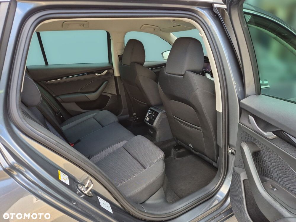 Skoda Octavia 1.5 TSI Drive Selection - 14