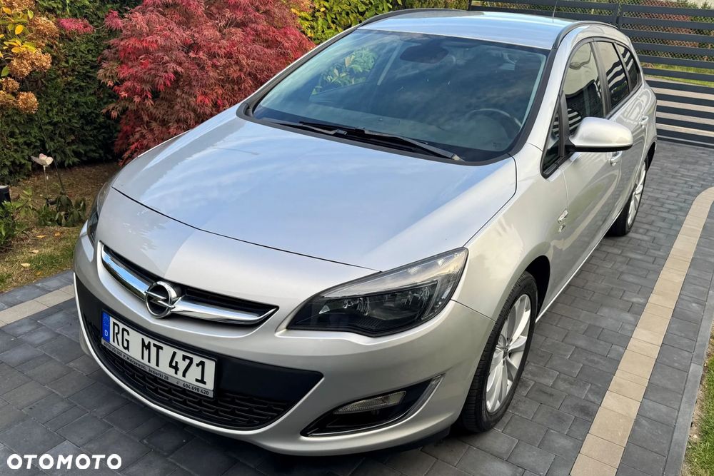 Opel Astra 2013 photo 3
