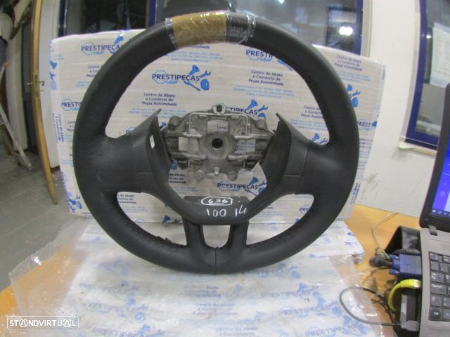 Volante Vol636 PEUGEOT 208 2015 1.4 HDI 70CV 5P CINZA - 1