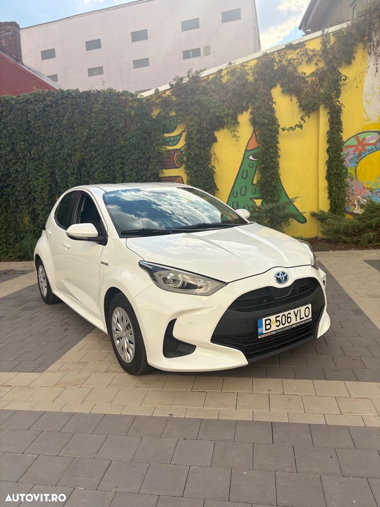 Toyota Yaris 1.5 VVT-i HSD Active - 2