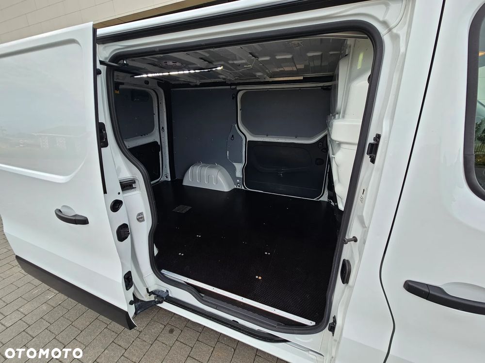 Renault Trafic Vivaro Talento - 24
