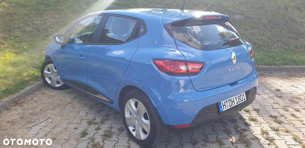 Renault Clio 1.2 16V Limited Plus - 17