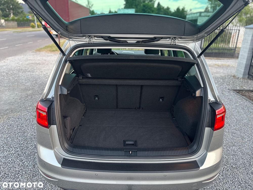 Volkswagen Golf Sportsvan - 21