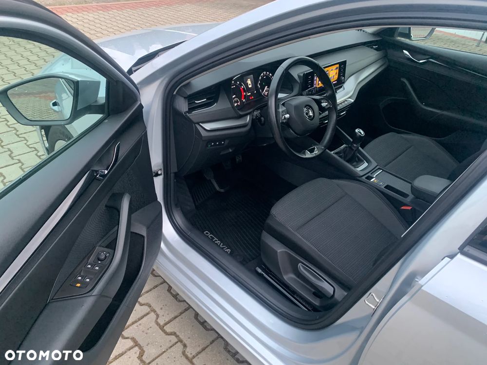 Skoda Octavia 1.5 TSI ACT Ambition - 11