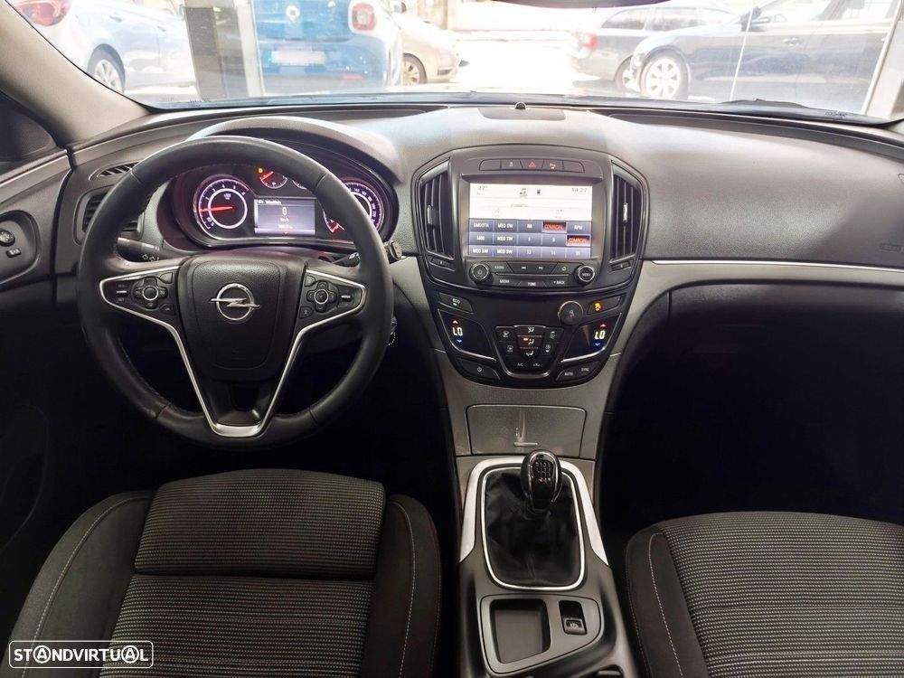 Opel Insignia Sports Tourer 2.0 CDTi Executive S/S - 17