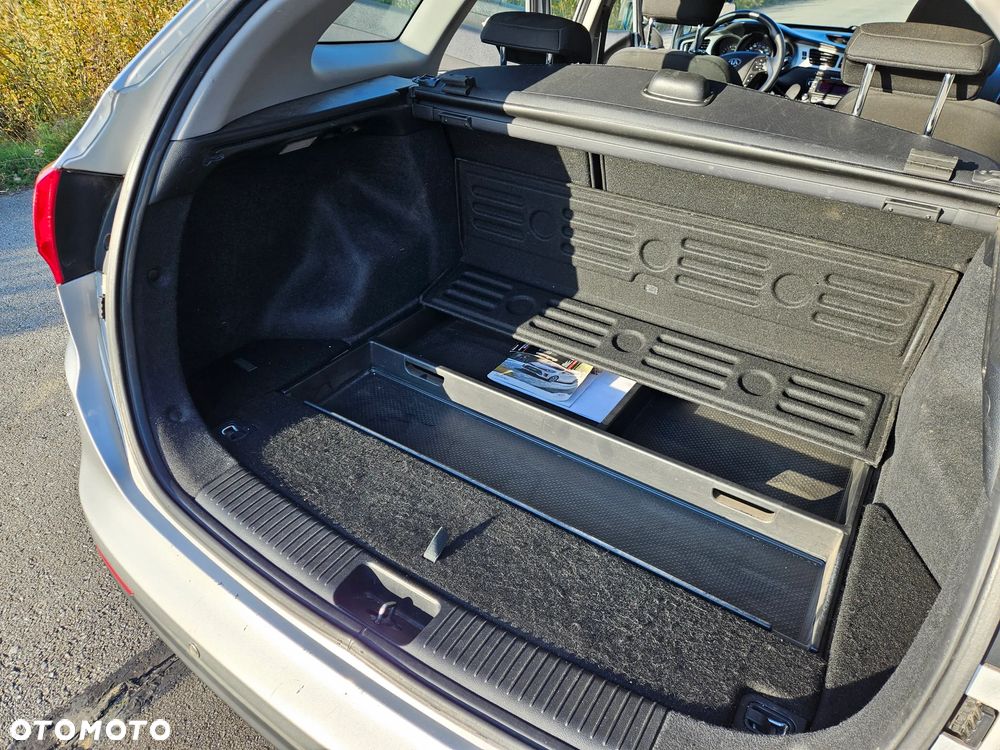 Kia Ceed - 11