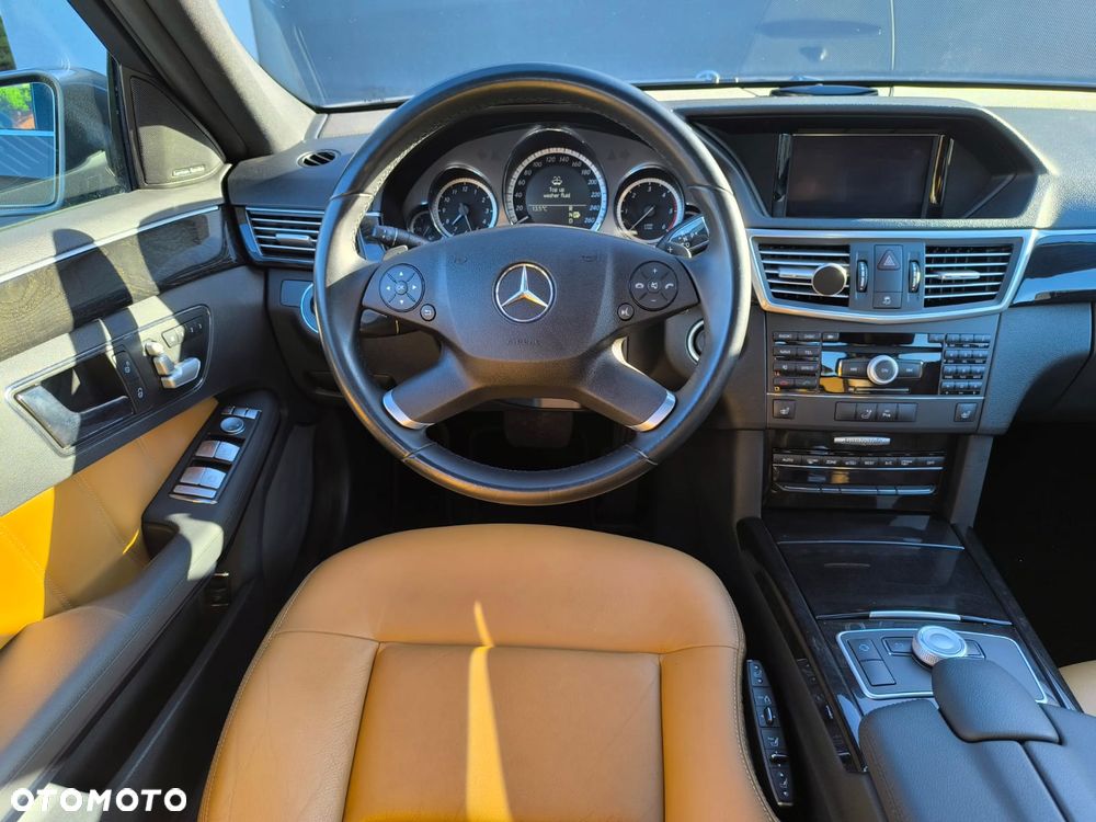 Mercedes-Benz Klasa E 350 CDI BlueEff Avantgarde - 9
