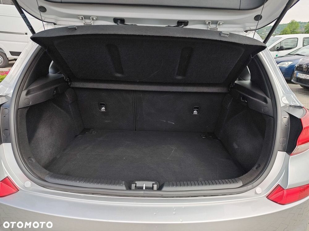 Hyundai i30 1.4 Classic + - 13