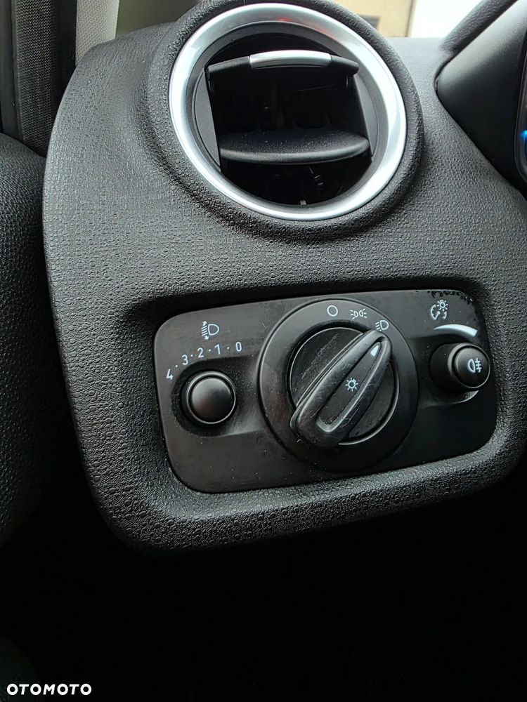 Ford Fiesta 1.25 Trend EU5 - 19