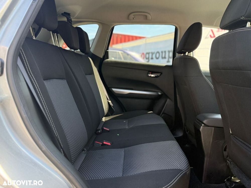 Suzuki Vitara 1.5 HEV Passion - 16